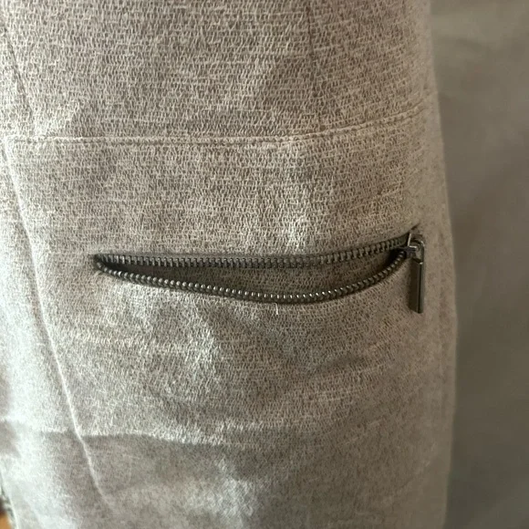 Zara Basics Collection Beige Long Zip Up Textures Blazer Jacket Women’s Small - Picture 4 of 5